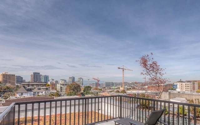 photo 2 of 99 Walkscore Modern Broadway Apartments by Barsala