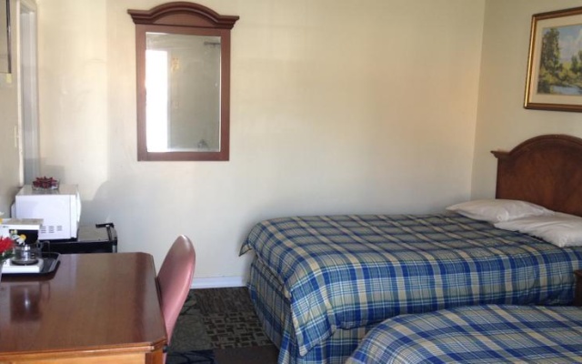 photo 3 of A & E Motel