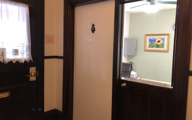 photo 3 of A Friendly Inn at Harvard