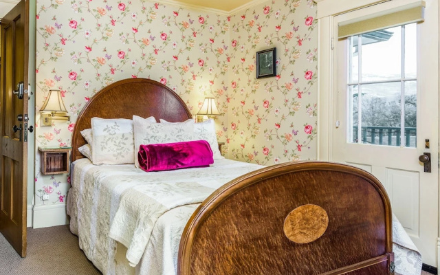 photo 3 of Abigail’s Bed & Breakfast Inn