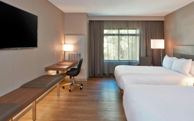 photo 5 of AC Hotel by Marriott Seattle Bellevue/Downtown