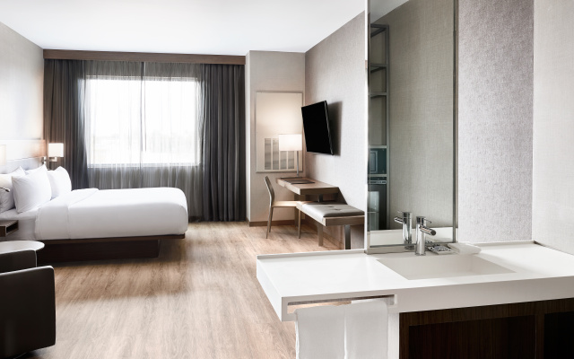 photo 4 of AC Hotel by Marriott Miami Airport West/Doral