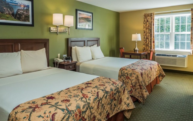 photo 4 of Acadia Inn