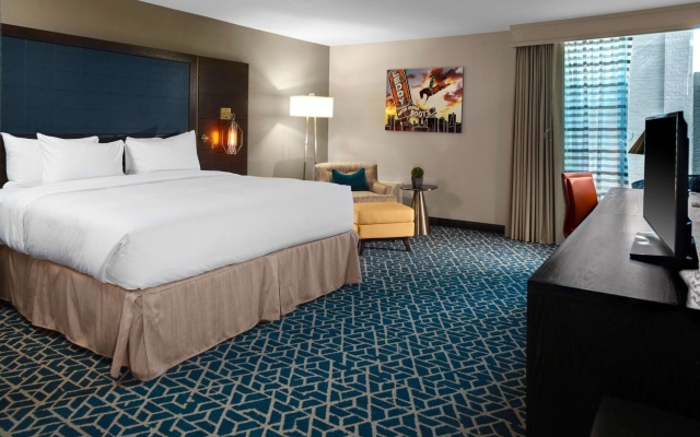photo 3 of DoubleTree by Hilton Hotel Arlington DFW South