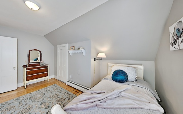 photo 5 of Adorable & Updated In The Heart Of Freeport 3 Bedroom Home