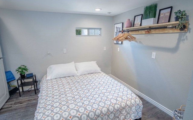 photo 2 of Adorable Guesthouse So Close to Amazing Downtown