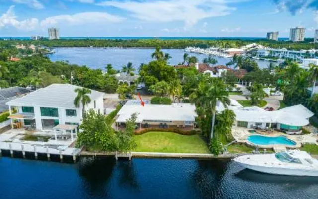 photo 5 of Affinity Waters Edge - Dock, Hot Tub, Walk To Beach, Pet Friendly