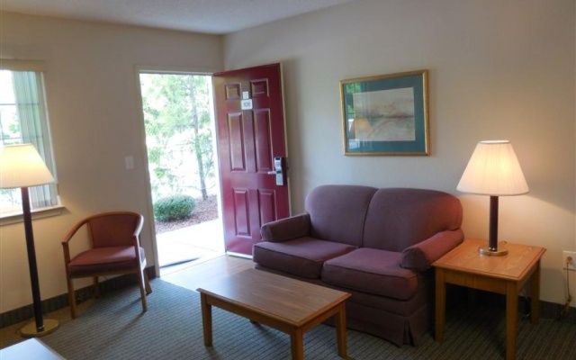 photo 2 of Affordable Suites Charlottesville