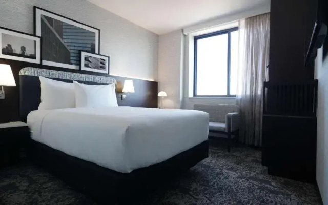 photo 3 of DoubleTree by Hilton Long Island City, NY