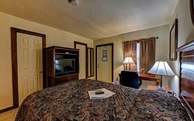 photo 3 of Aladdin Motel By OYO Merritt Island