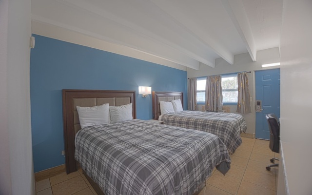 photo 4 of Aladdin Motel
