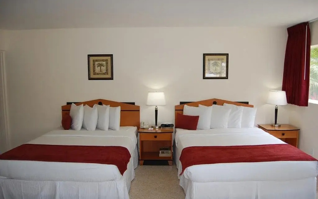 photo 5 of Alcazar Resort- Gay Mens Resort