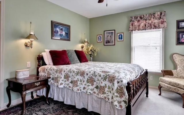 photo 4 of Aldrich House Bed & Breakfast