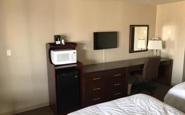 photo 5 of Allen Park Motor Lodge
