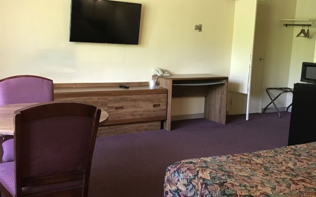 photo 5 of Allenwood Motel