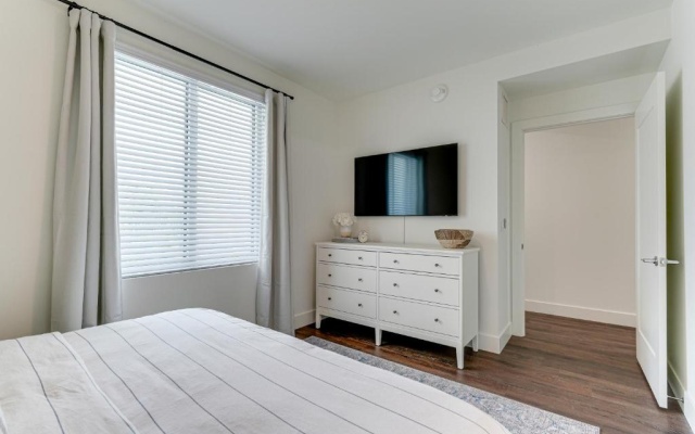 photo 3 of All-New, Waterfront Condo in Downtown Sarasota!