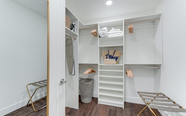 photo 5 of All-New, Waterfront Condo in Downtown Sarasota!