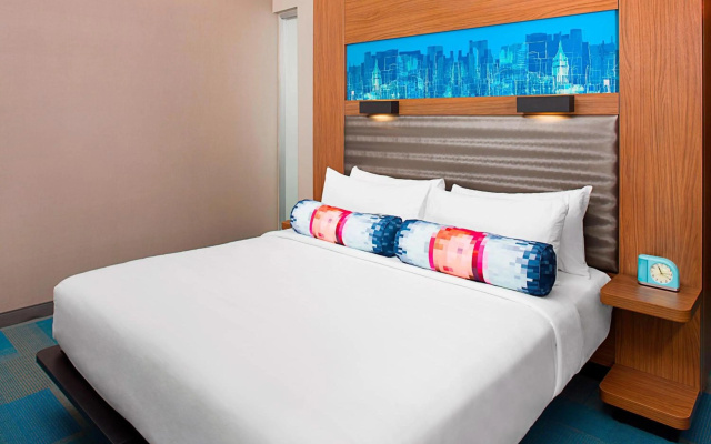 photo 4 of Aloft Beachwood