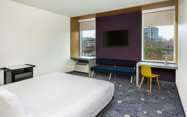 photo 4 of Aloft by Marriott Charlotte Ballantyne