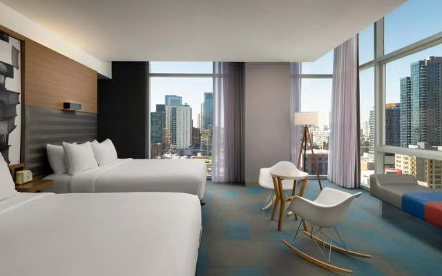 photo 2 of Aloft by Marriott Chicago Downtown River North