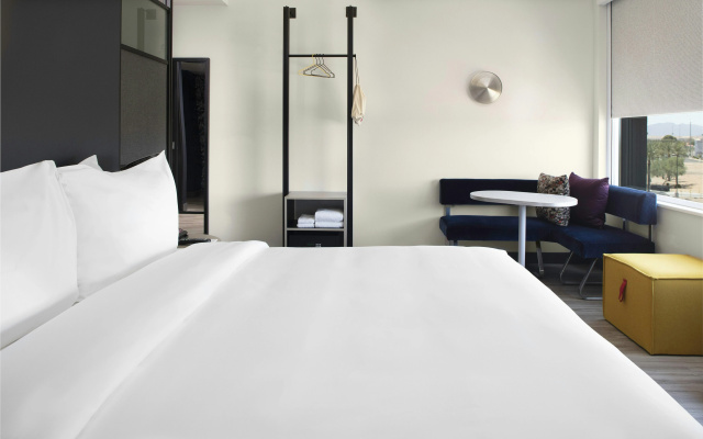 photo 3 of Aloft by Marriott Glendale at Westgate