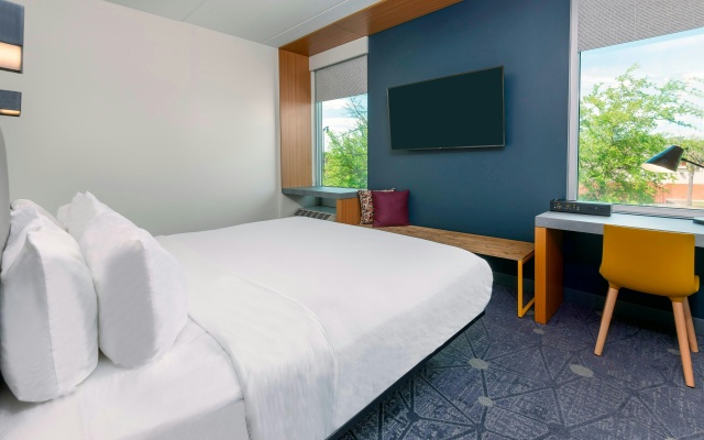 photo 3 of Aloft by Marriott Jacksonville Airport