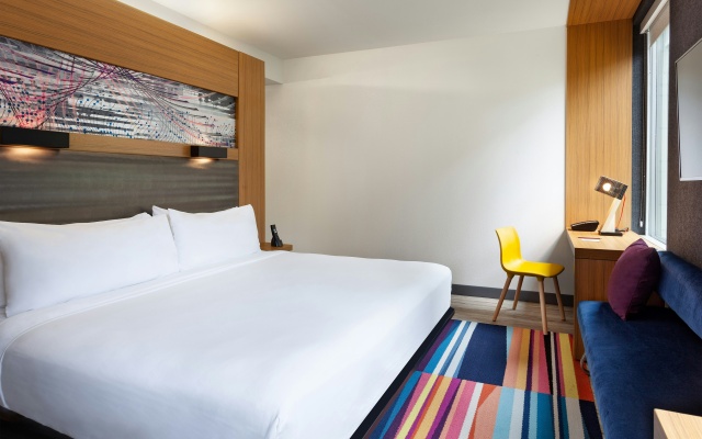 photo 5 of Aloft by Marriott Jacksonville Tapestry Park