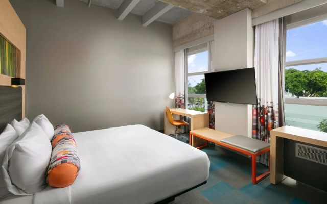 photo 2 of Aloft by Marriott Miami Airport