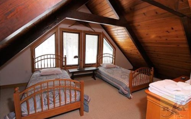photo 4 of Alpine House by RedAwning