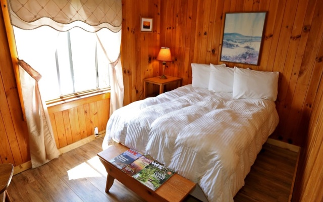 photo 2 of Alpine Inn