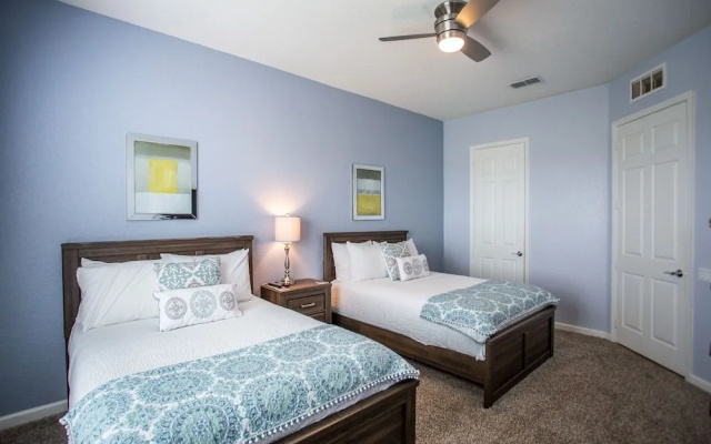 photo 3 of Altavista Lakeview 3 Bedroom Condo by RedAwning