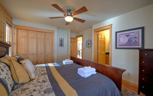 photo 4 of Altitude Adjustment - 5 Br Cabin