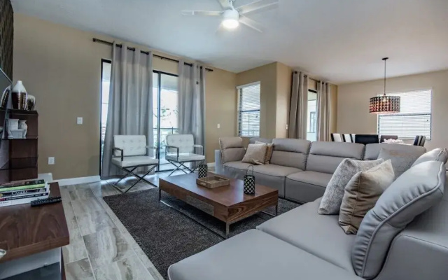 photo 4 of Amazing House! - Solterra - 5468sc 6 Bedroom Villa
