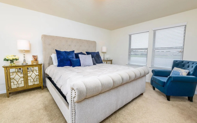 photo 4 of Amazing New TownHome 5 Bdr 4,5 Bath with Pvt Pool and Access to Clubhouse,15min from Disney
