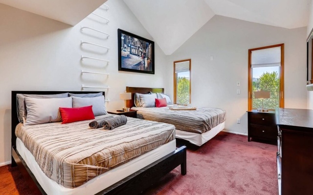 photo 5 of Amazing Quiet & Serene West Hollywood 5 Bedroom House Near Everything! (K1)