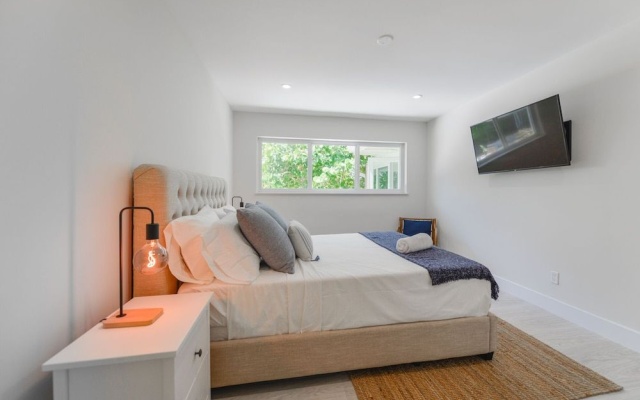 photo 4 of Amazing renovated home close to the Bay