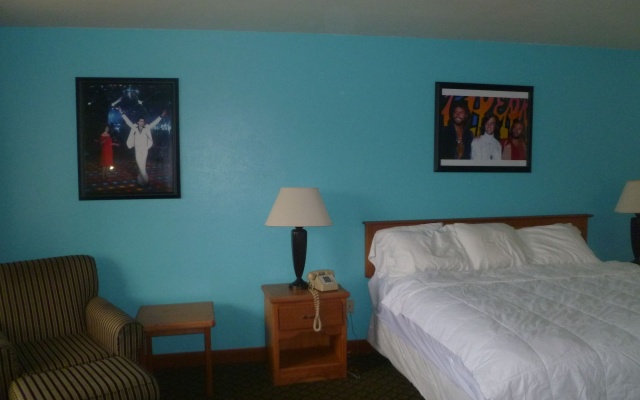 photo 2 of Retro Inn at Mesa Verde