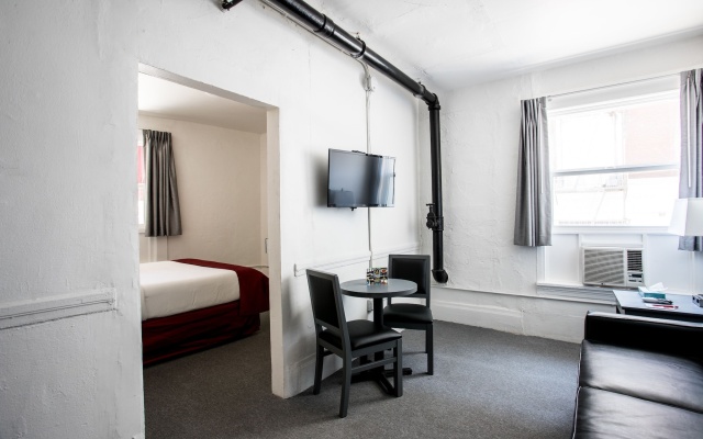 photo 5 of American Hotel