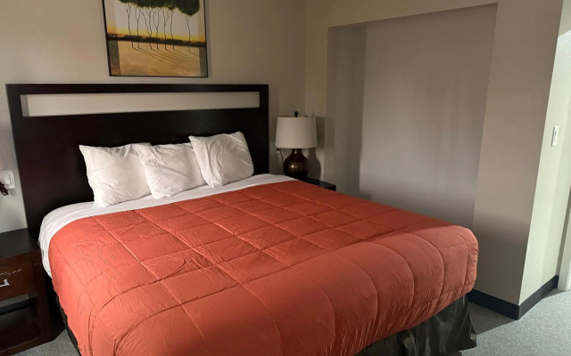 photo 3 of American Inn & Suites LAX