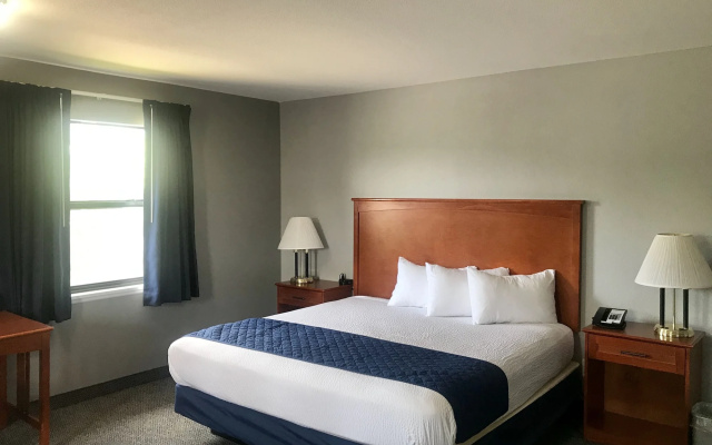photo 4 of American Inn North Kansas City