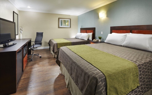 photo 3 of American Inn