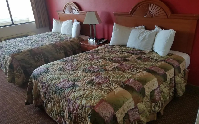 photo 5 of Americana Inn