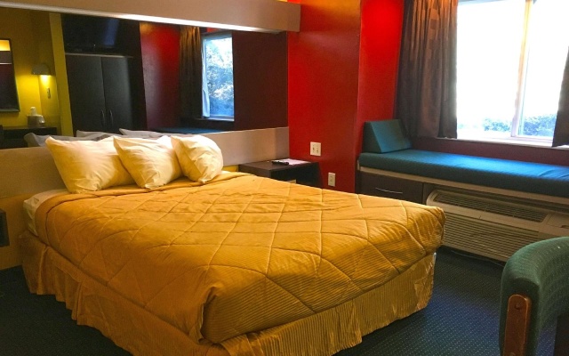 photo 3 of America's Best Inn Birmingham