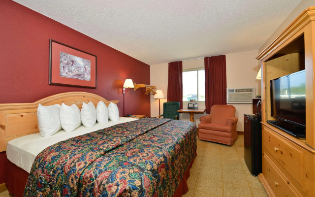 photo 4 of Americas Best Value Inn Decatur, IL