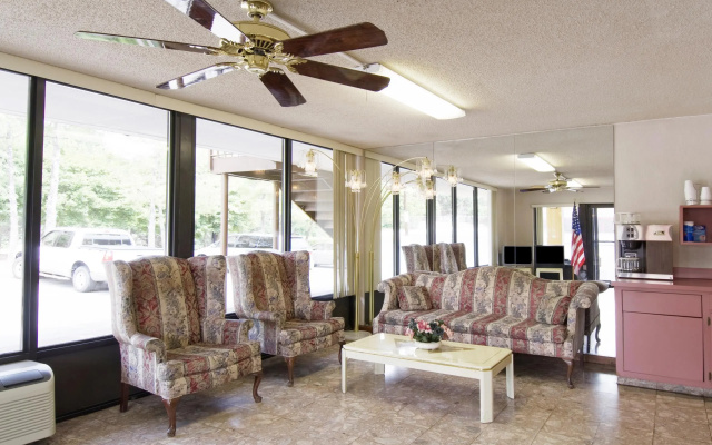 photo 3 of Americas Best Value Inn Decatur, GA
