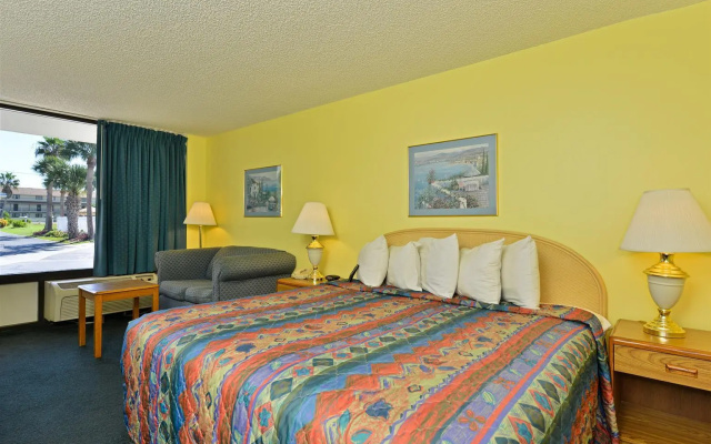photo 2 of Americas Best Value Inn Satellite Beach Melbourne