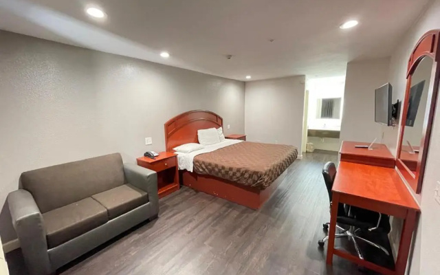 photo 3 of Motel 6 Houston, TX – I-10 West