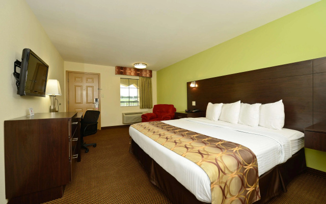 photo 3 of Americas Best Value Inn & Suites Lake Charles at I-210 Exit 11