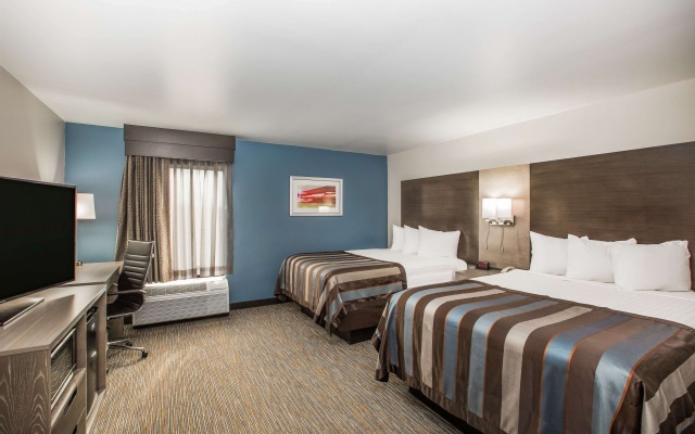photo 4 of Wingate by Wyndham Louisville Fair and Expo