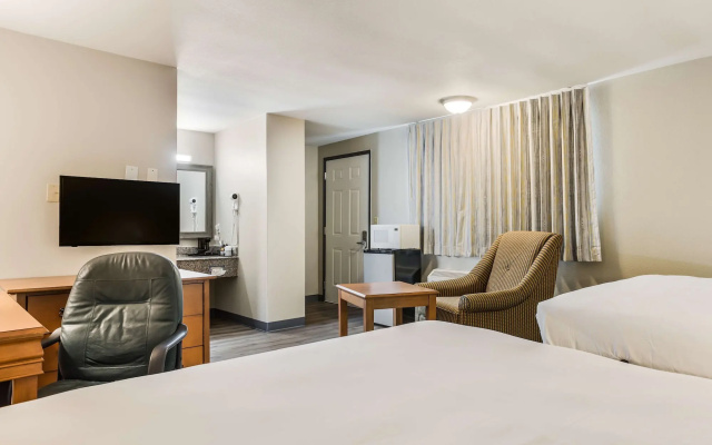 photo 5 of Americas Best Value Inn Lebanon, MO